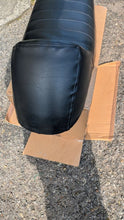Laden Sie das Bild in den Galerie-Viewer, CB 750 Giuliari Sitzbank gebraucht