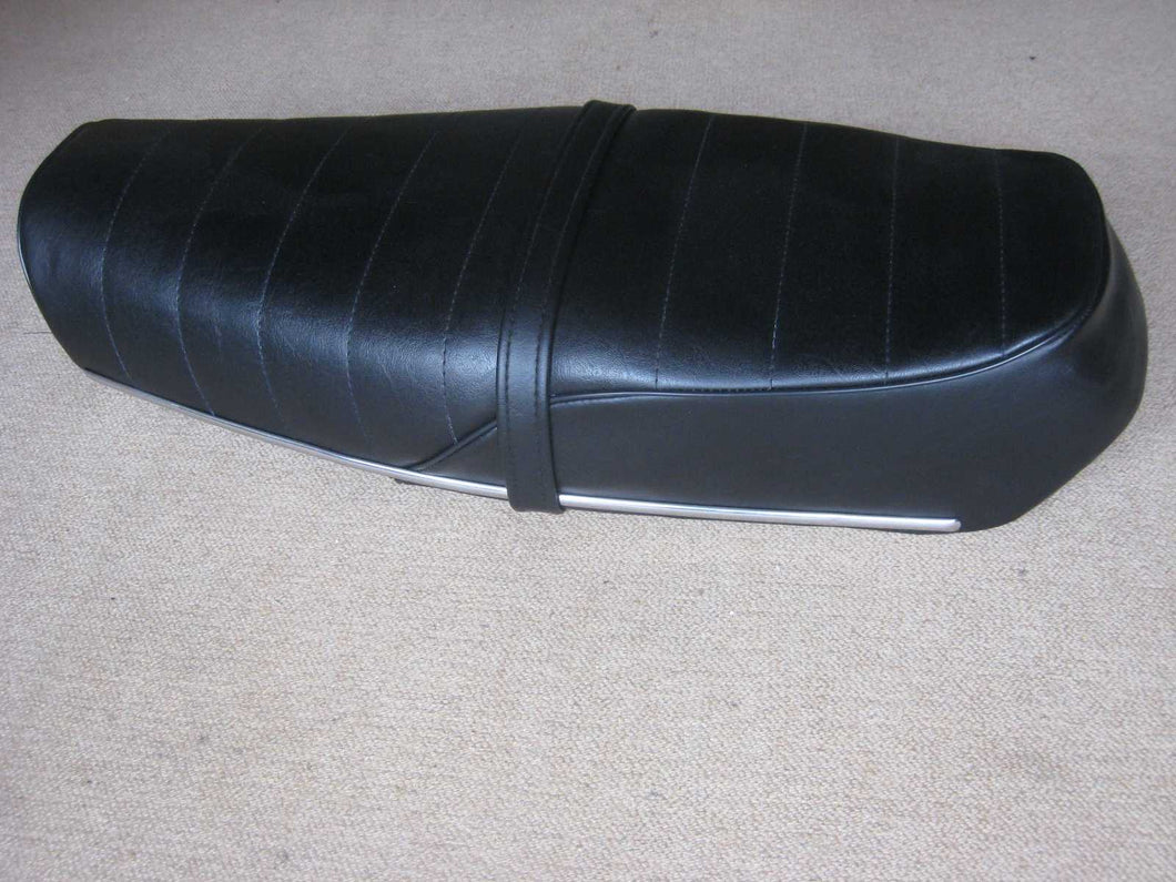 CB 125T Sitzbankbezug inkl. Riemen