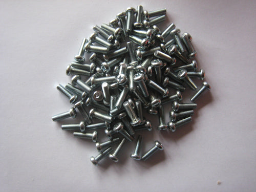 Kreutzschlitzschrauben M5 18mm