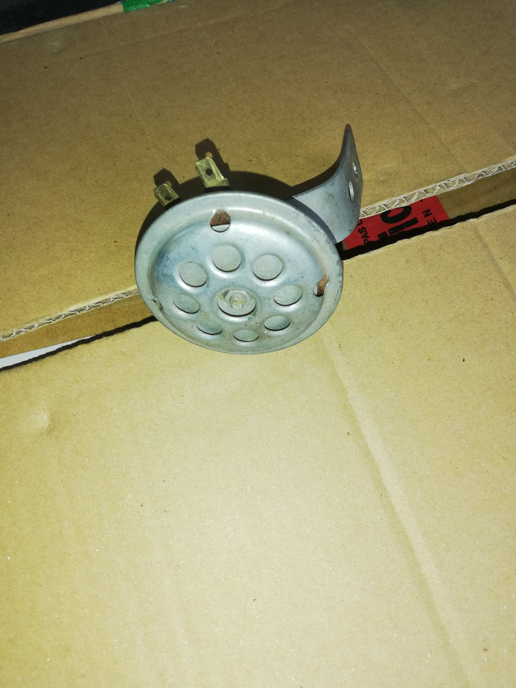 Suzuki RV 50 90  Hupe original mit Halter 6 Volt