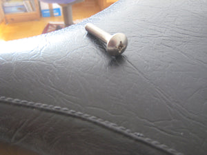 Schraube Verkleidung RV 90