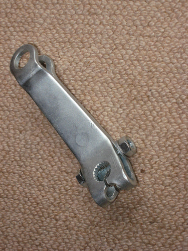 Bremsbügel hinten RV 125