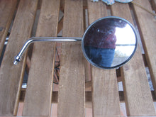 Laden Sie das Bild in den Galerie-Viewer, Spiegel rechts original Suzuki Tanaka RV 50/90/125 neu